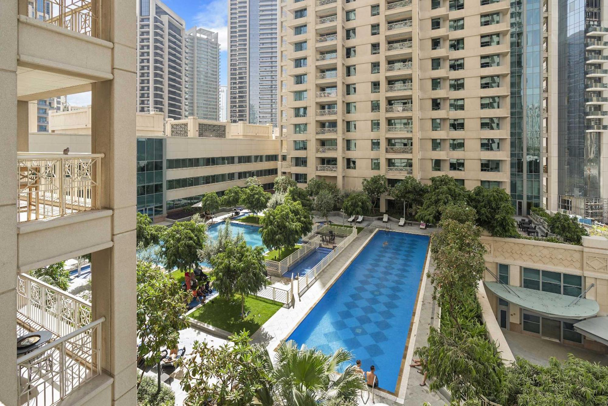 Silkhaus Elite 1bdr At 29 Boulevard Downtown *